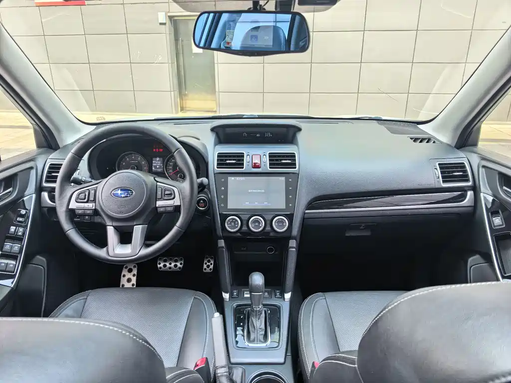Subaru Forester 2016