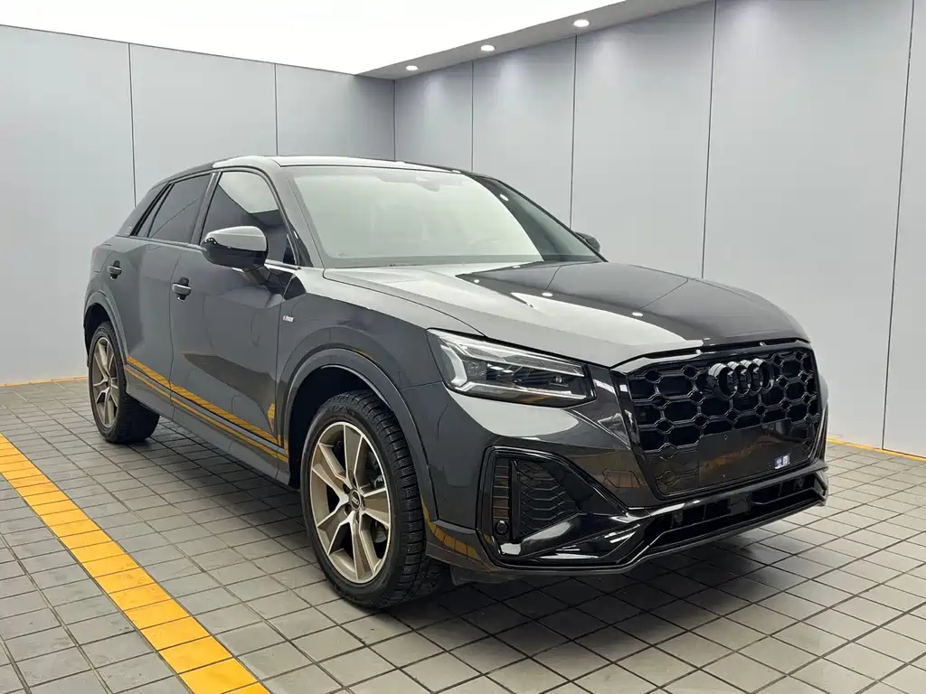 Audi Q2L 2022