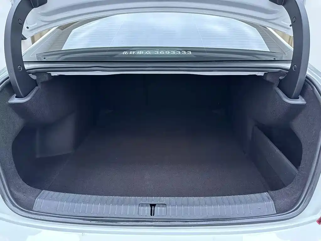 Volkswagen Passat 2023