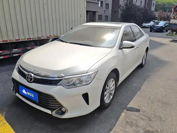 Toyota Camry 2015