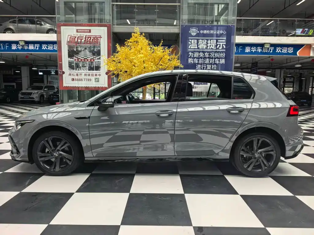 Volkswagen Golf 2022