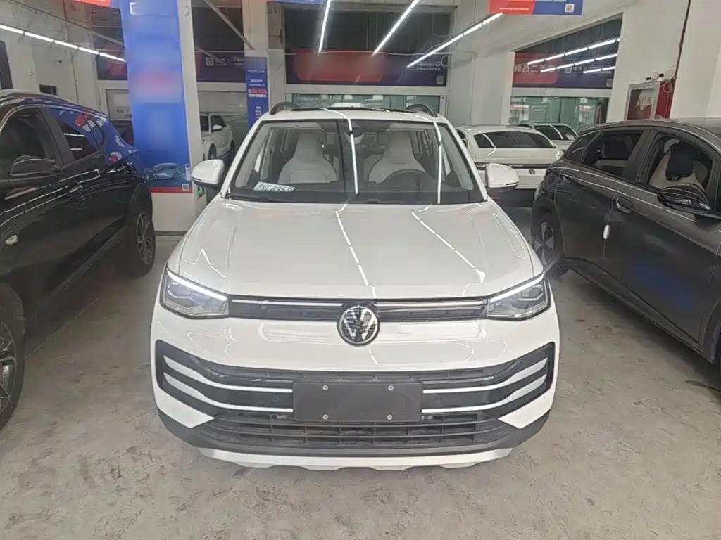 Volkswagen Tharu 2025