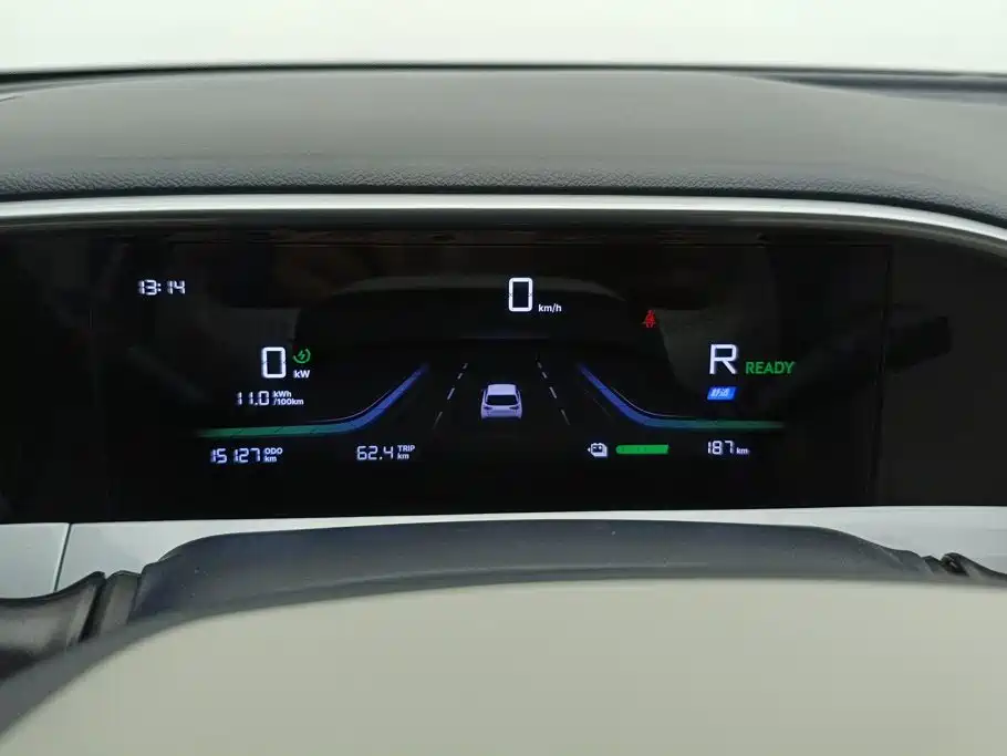 Geely Galaxy Starwish 2025 — фото 14