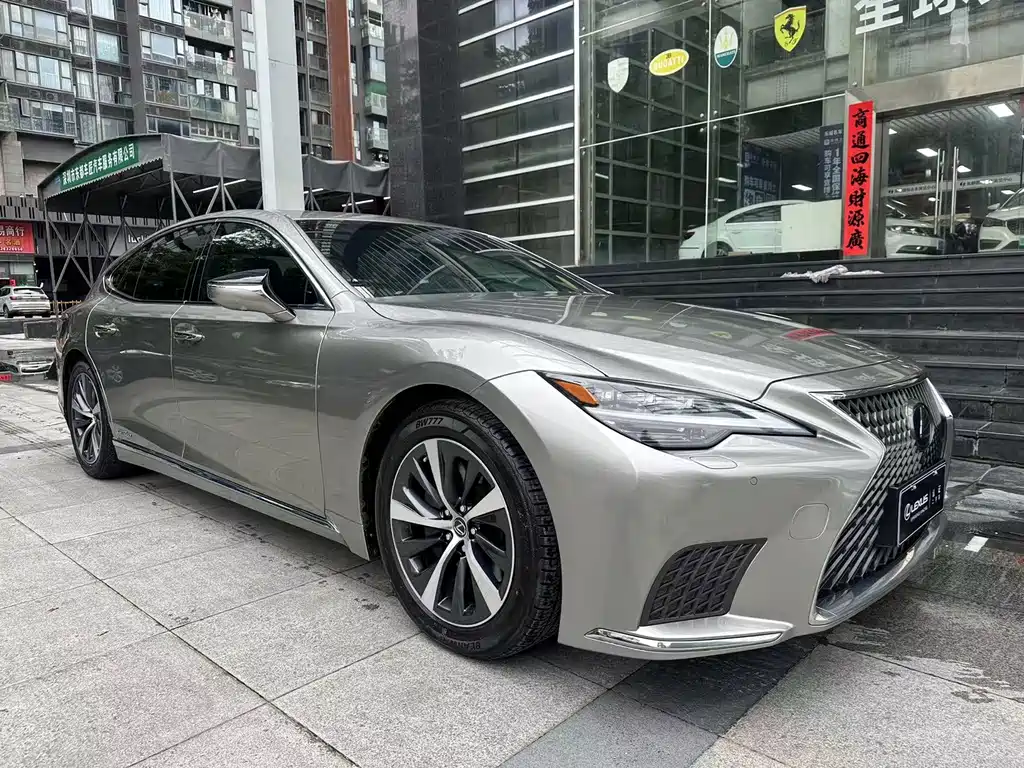 Lexus LS 2021 — фото 3