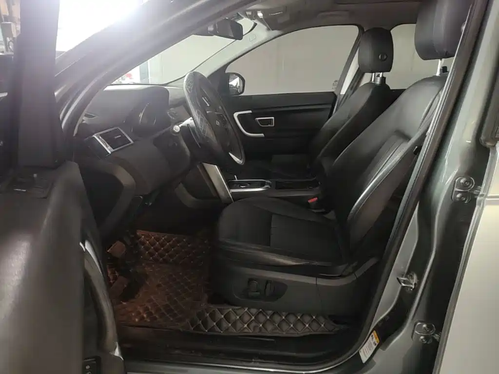 Land Rover Discovery Sport 2018 — фото 15