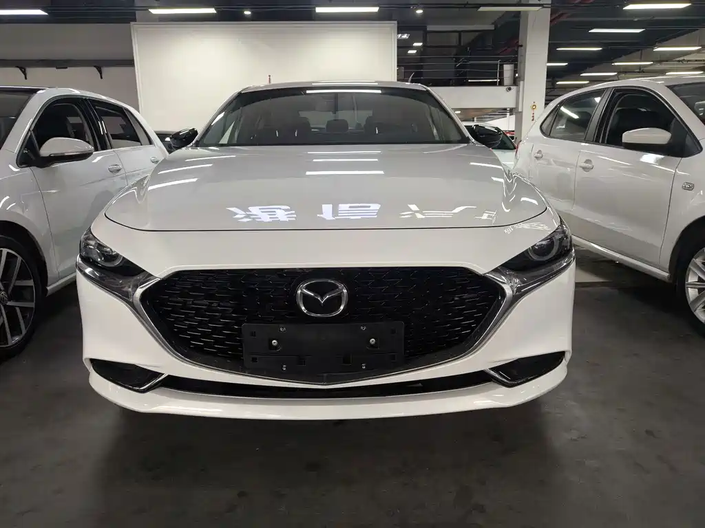 Mazda 3 Axela 2025