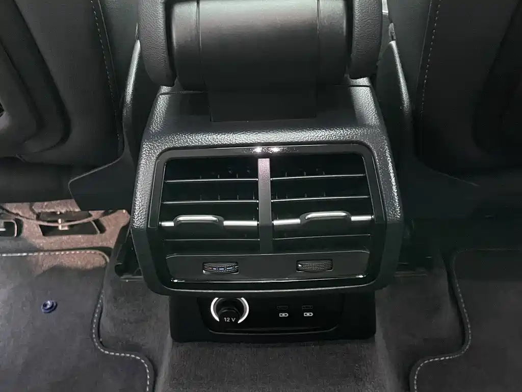Audi Q3 Sportback 2022 — фото 13