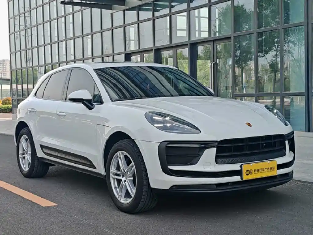 Porsche Macan 2023 — фото 3