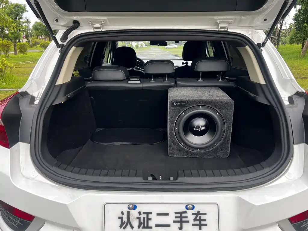 Geely Emgrand GS 2017 — фото 16