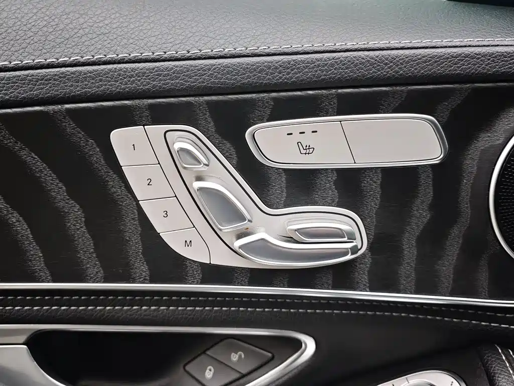 Mercedes-Benz C-Class 2019 — фото 23