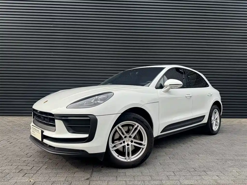 Porsche Macan 2023 — фото 1