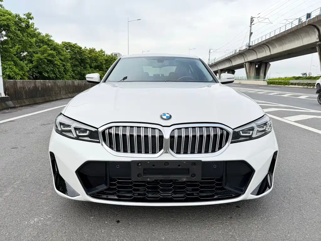BMW 3 Series 2023