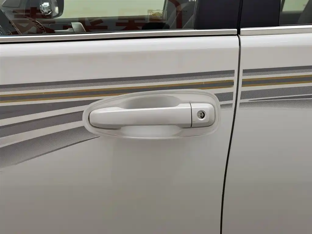 Toyota Prado 2019 — фото 18