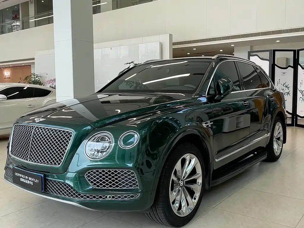 Bentley Bentayga 2020 — фото 1