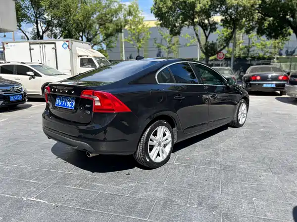 Volvo S60 2011