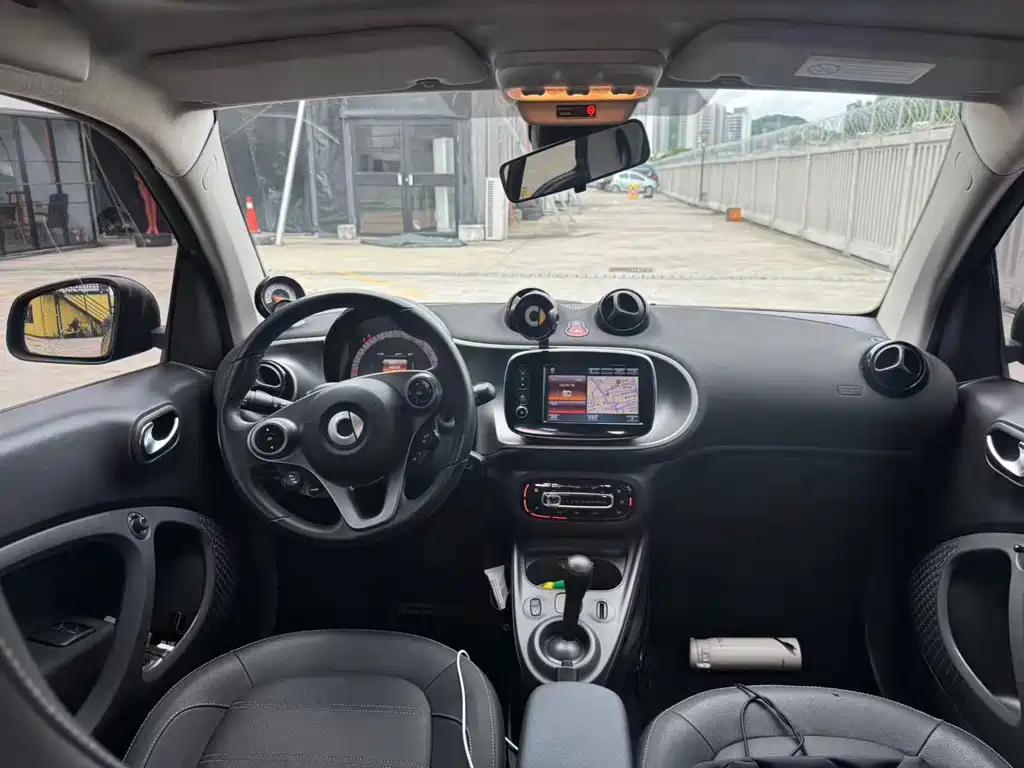 smart fortwo 2018 — фото 6