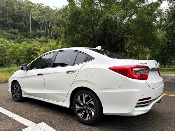 Honda Crider 2017
