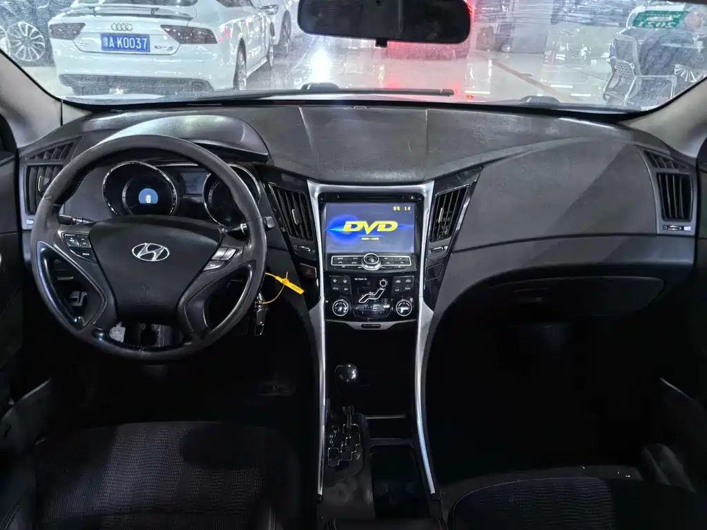 Hyundai Sonata 2014 — фото 6