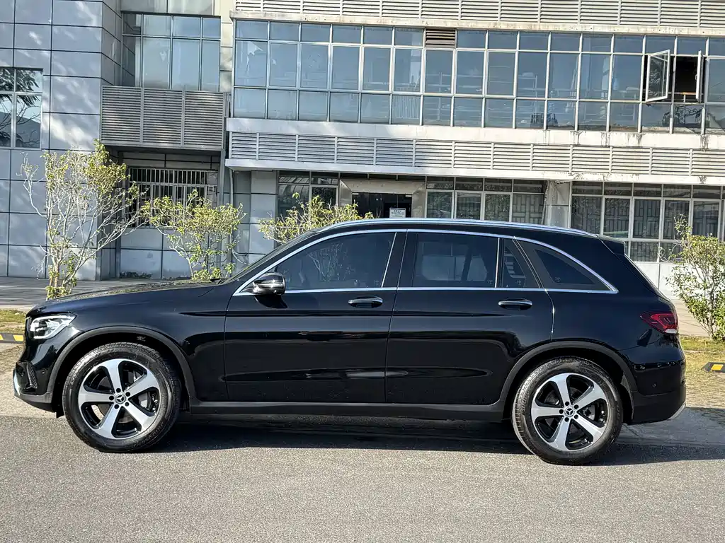 Mercedes-Benz GLC 2022 — фото 19