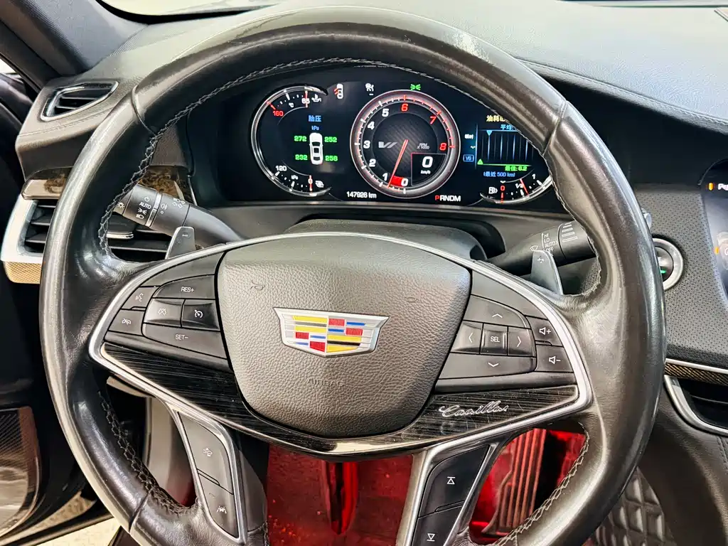 Cadillac CT6 2016 — фото 11
