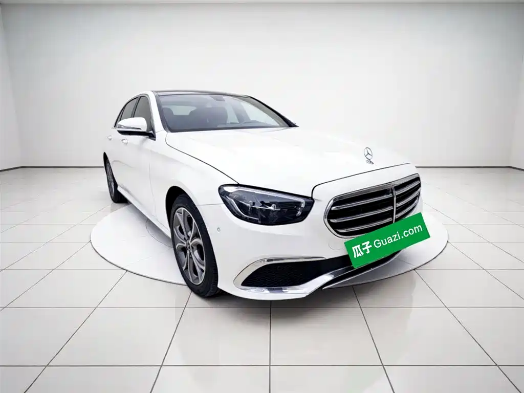 Mercedes-Benz E-Class 2022