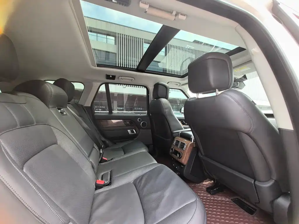 Land Rover Range Rover 2019 — фото 15