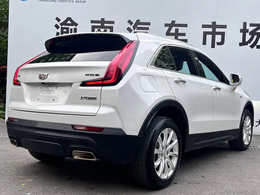 Cadillac XT4 2020 — фото 33