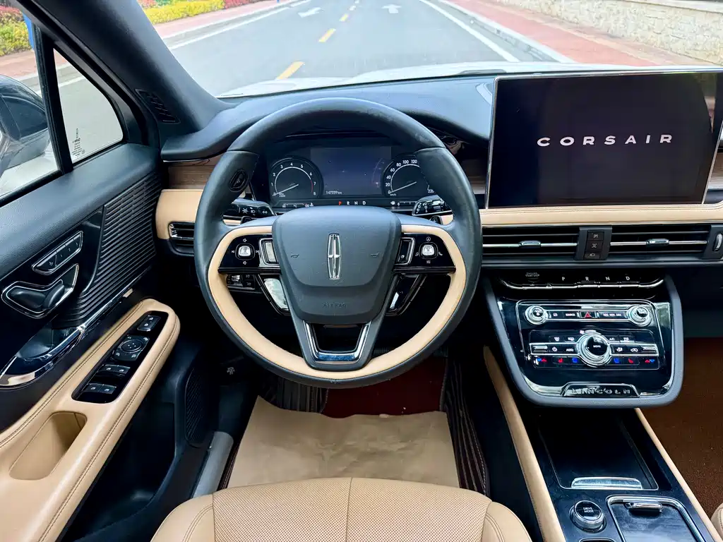 Lincoln Corsair 2020 — фото 15