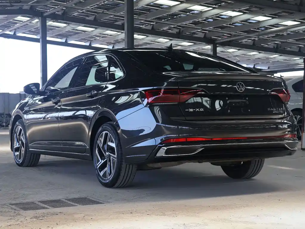 Volkswagen Sagitar 2022