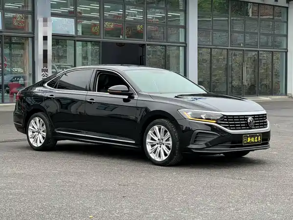 Volkswagen Passat 2023