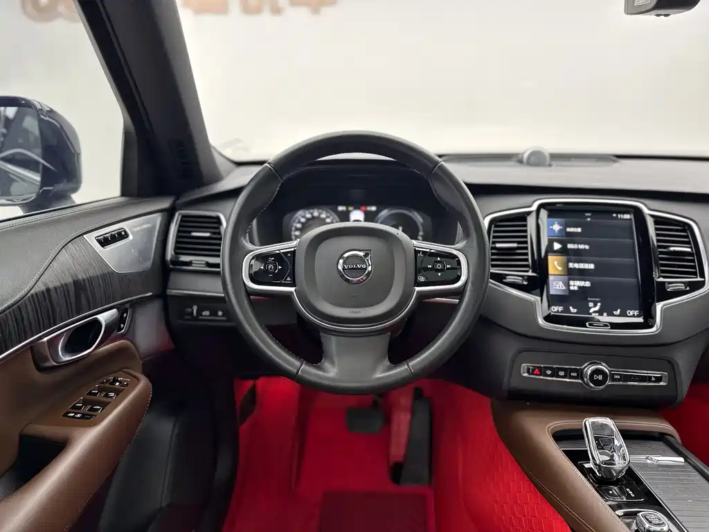 Volvo XC90 PHEV 2022 — фото 8