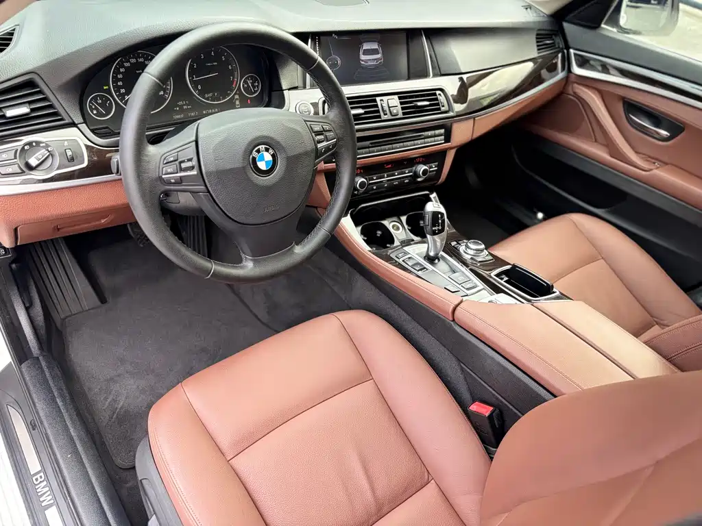 BMW 5 Series 2015 — фото 5