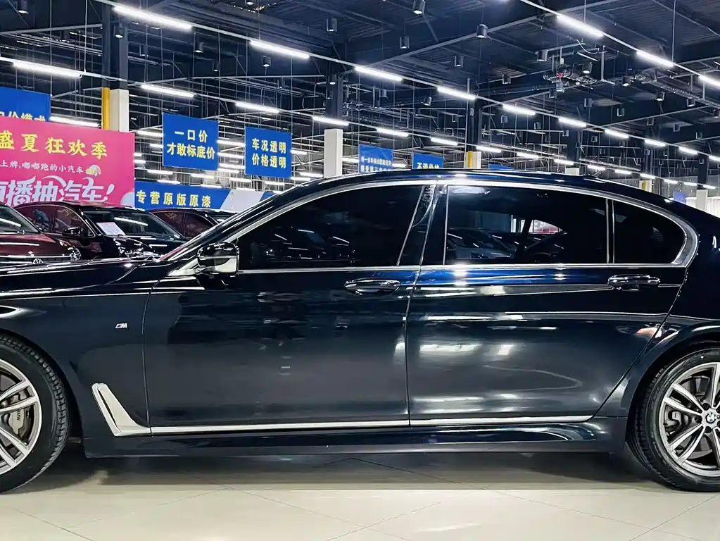 BMW 7 Series 2018 — фото 5