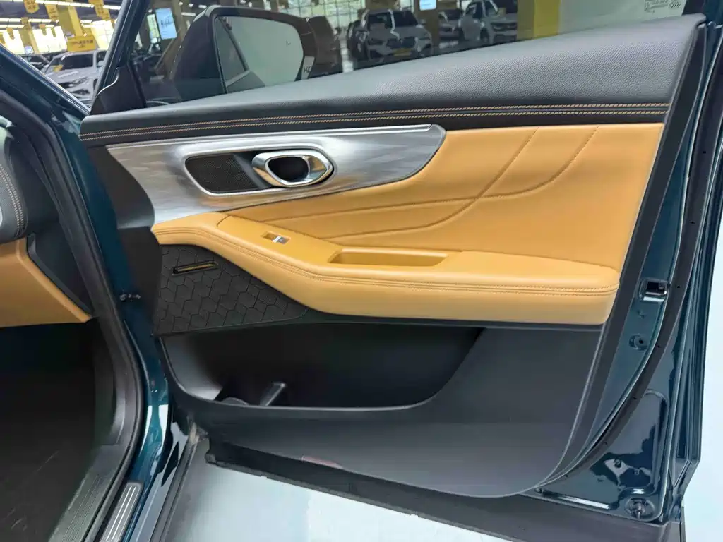 GAC Motor Trumpchi GS8 2024 — фото 22