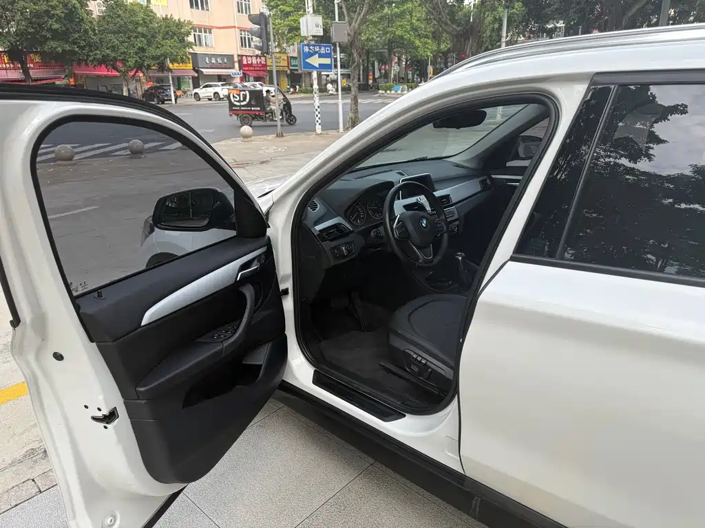 BMW X1 2018 — фото 11