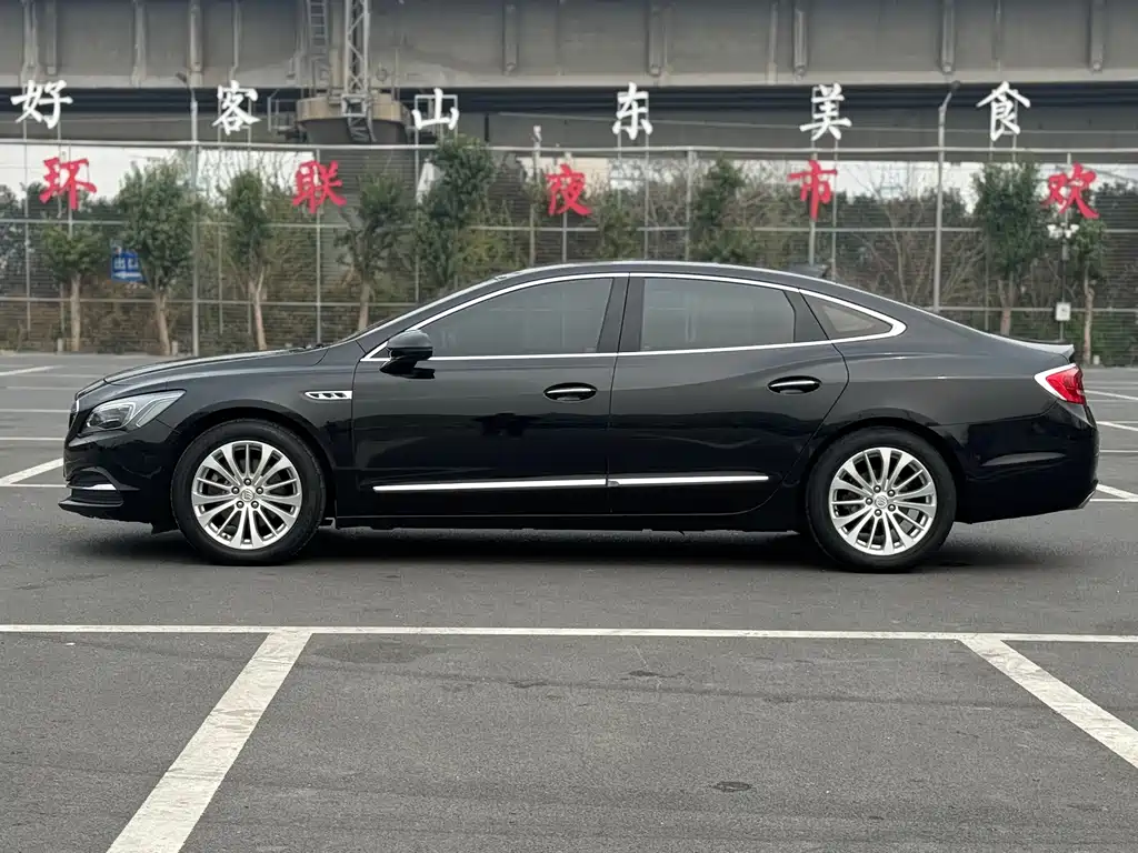 Buick LaCrosse 2017 — фото 3