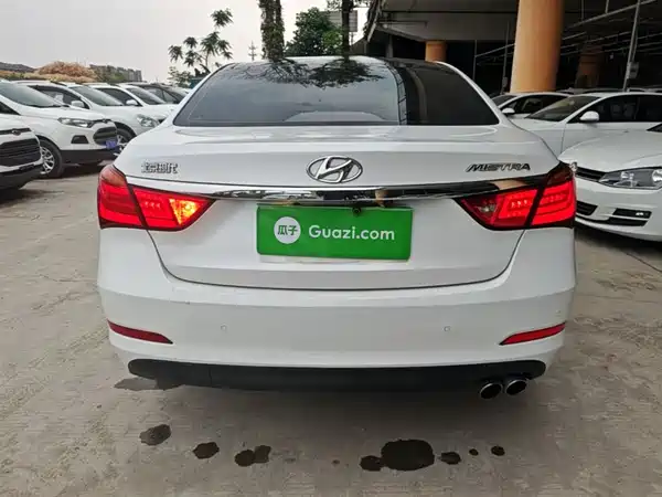 Hyundai Mistra 2014
