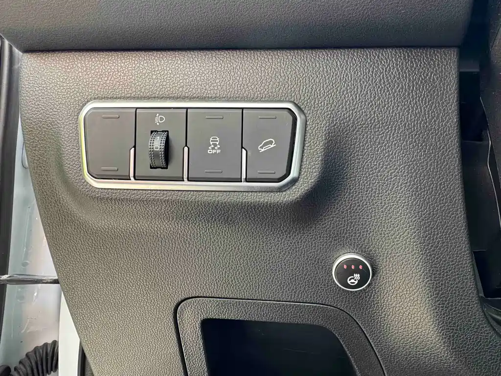 Haval M6 2023 — фото 15