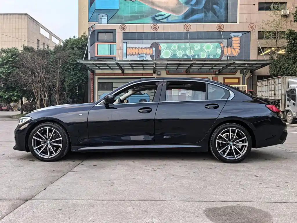 BMW 3 Series 2020 — фото 14