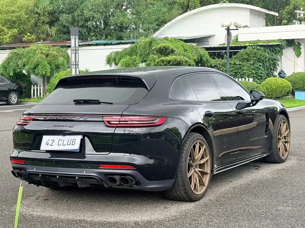 Porsche Panamera 2018 — фото 6