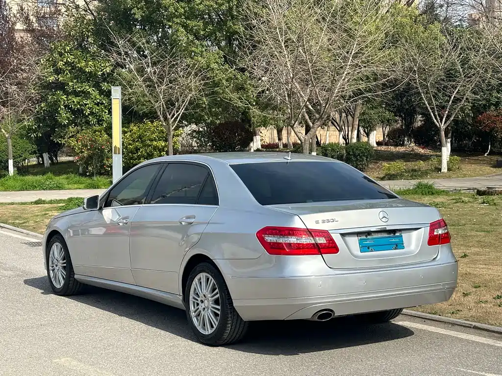 Mercedes-Benz E-Class 2013