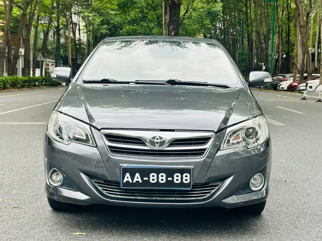 Toyota Corolla 2015 — фото 2