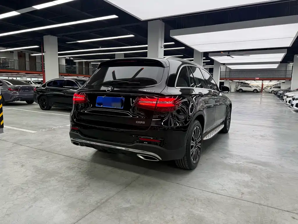 Mercedes-Benz GLC 2018 — фото 25