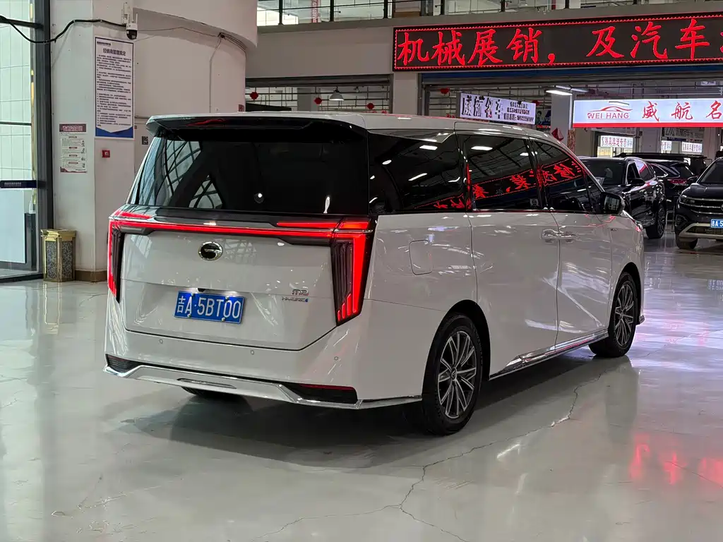 GAC Trumpchi M8 2024 — фото 7