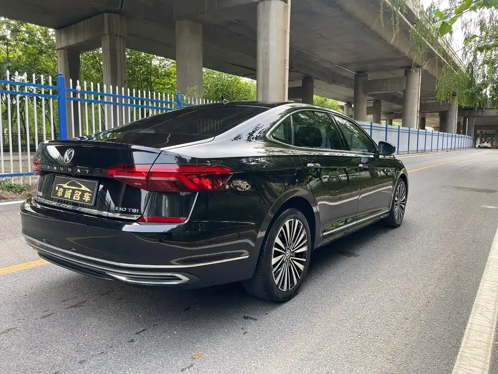 Volkswagen Passat 2019 — фото 7