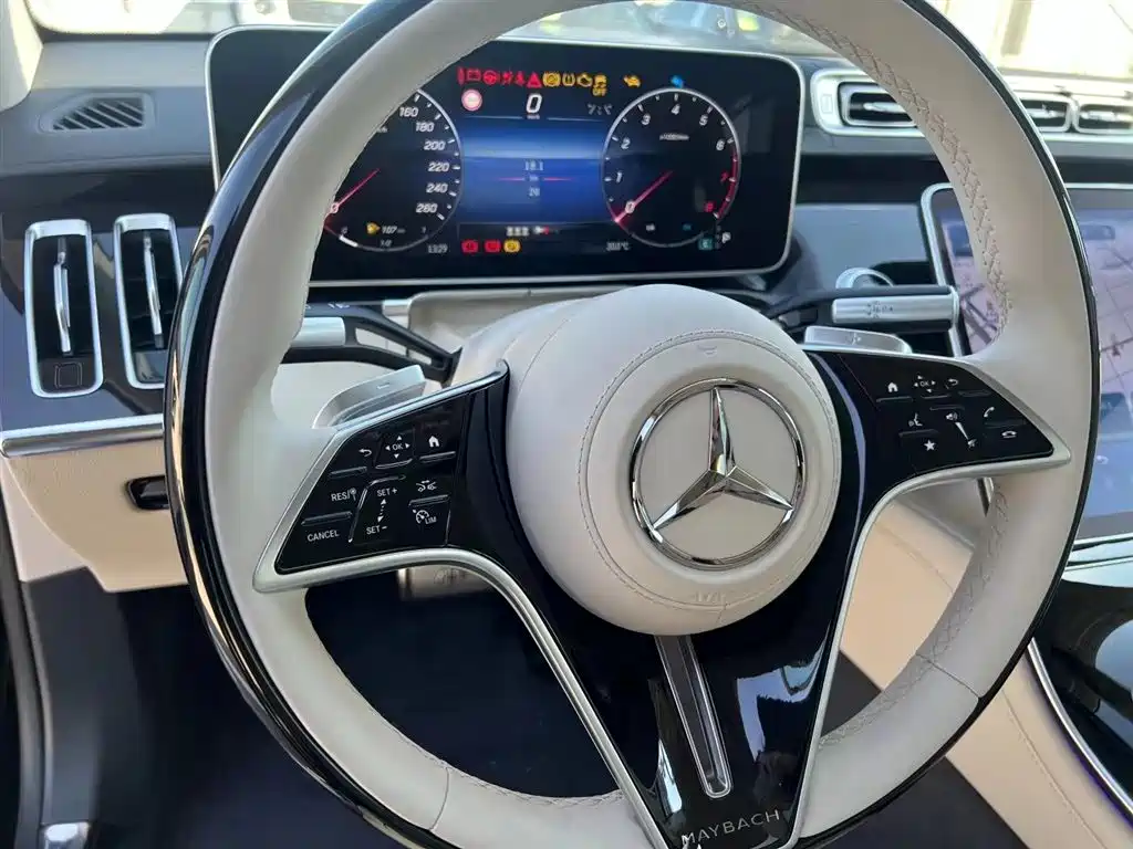 Mercedes-Benz Maybach S-Class 2025