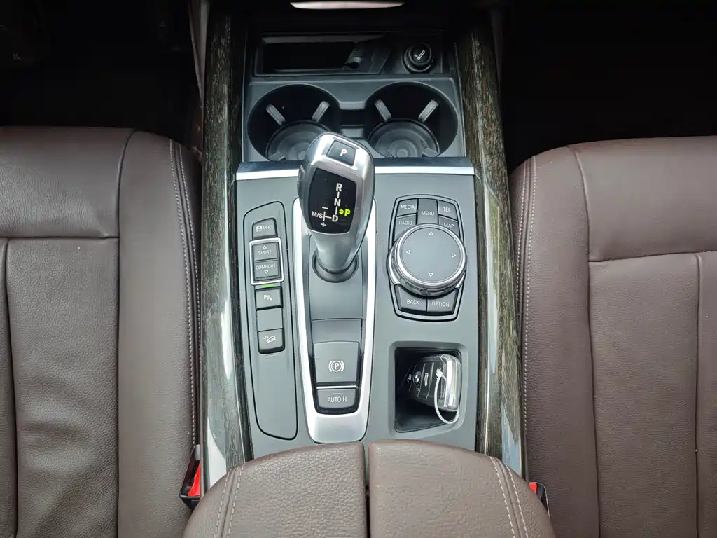BMW X5 2015 — фото 17
