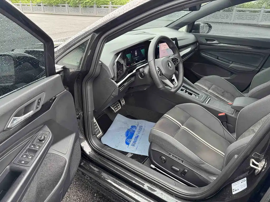 Volkswagen Golf 2022