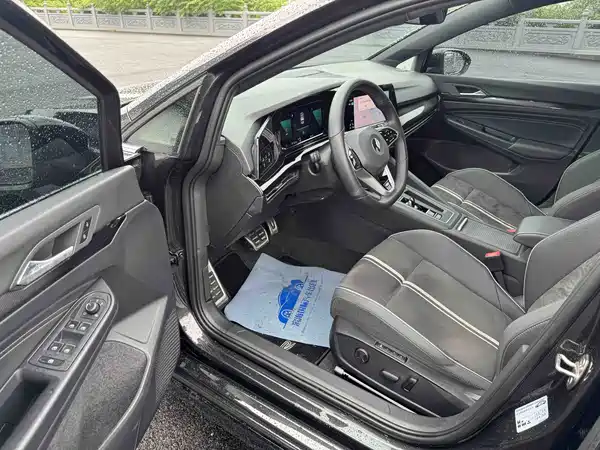 Volkswagen Golf 2022