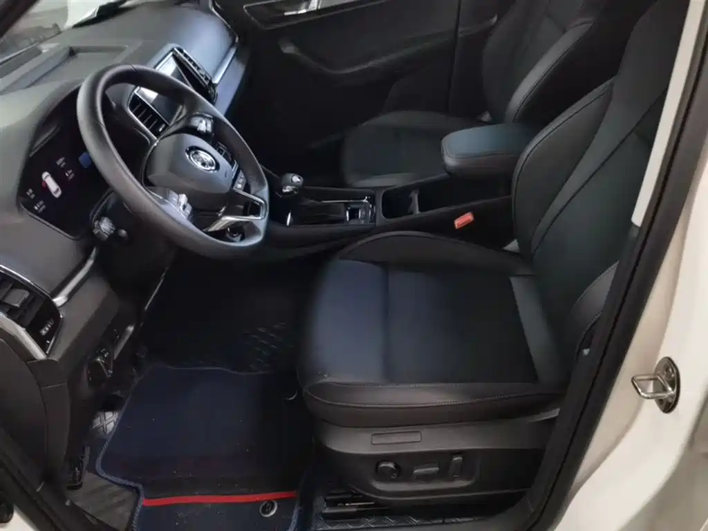Skoda Karoq 2022 — фото 15